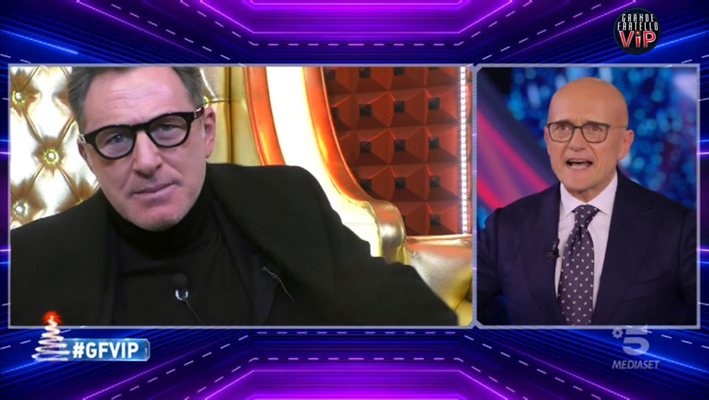 filippo nardi grande fratello spocchiello accessorio giacca