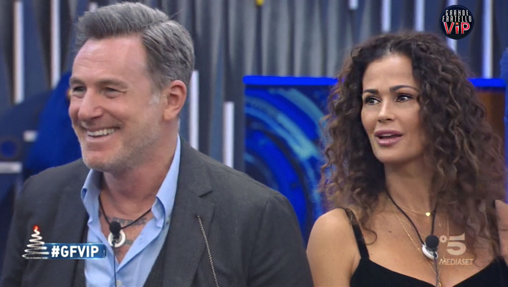 filippo nardi grande fratello spocchiello accessorio giacca